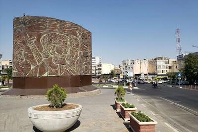 همراهی ماندلا و سنوار با امام خمینی (ره) در دیوارنگاره میدان انقلاب