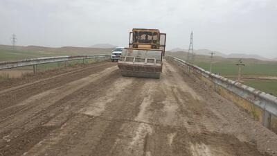 عملیات احداث راه ۶ روستای نوبران ساوه آغاز شد