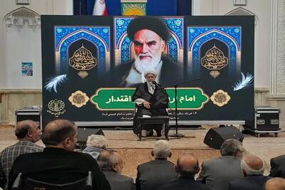 امام‌جمعه موقت اهواز: امام راحل نرم‌افزار حرکت جوانان در گام دوم انقلاب است