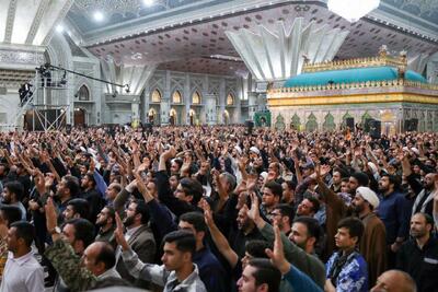 نمایش وحدت ملی در حرم امام خمینی (ره)