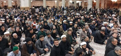 آیین بزرگداشت سالگرد قیام پانزدهم خرداد در حرم حضرت معصومه برگزار شد