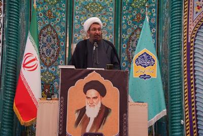 امام خمینی با تربیت نسلی اندیشمند انقلاب اسلامی را بیمه کرد