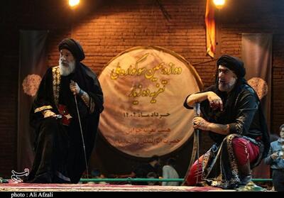 عزاداری شب ارتحال امام(ره) با هنر شبیه‌خوانی در ده‌زیار - تسنیم