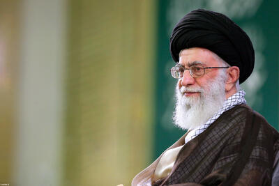 امام مواضع روشن خود را در بنای اسلامی کشور ابراز کرد+فیلم