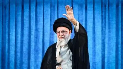 تصویری خاص و متفاوت از رهبر انقلاب در حرم امام خمینی (ره)