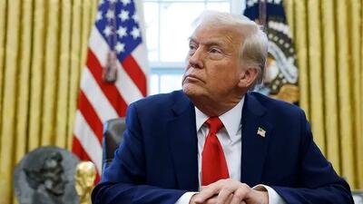 ترامپ فرمان ممنوعیت سفر از ۱۲ کشور از جمله ایران را امضا کرد