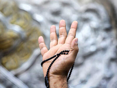 عرفه فرصت توبه و تحولی عظیم در جان مؤمنان است