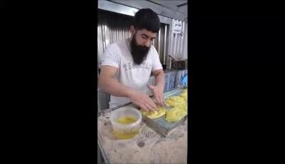 نان قتلمه با تزئینی خلاقانه و طعمی جادویی؛ شگفتی خوشمزه‌ای از دل نانوایی مشهدی!