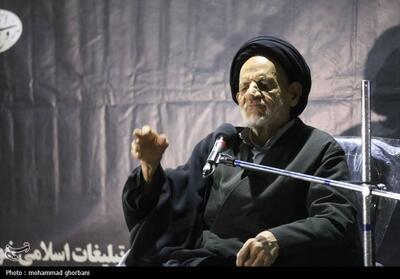 امام خمینی(ره) حاکمیت و استقلال را به مردم بازگرداند - تسنیم