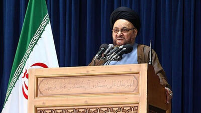 امام‌جمعه موقت اصفهان: قدرت ایران سد راه دشمنان است