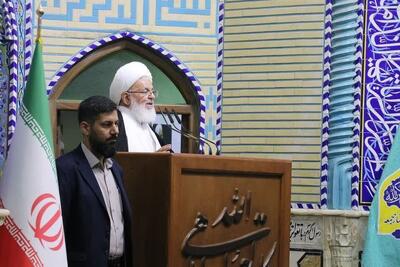امام جمعه یزد: رها کردن غنی سازی هسته‌ای خیانت به کشور است