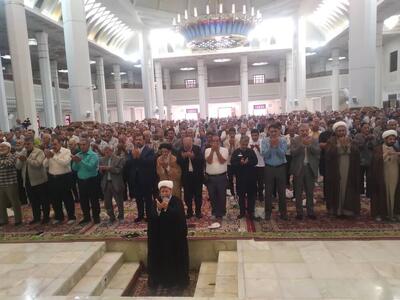 عطر بندگی در سراسر فارس پیچید / اقامه نماز عید قربان در ۷۵ نقطه استان