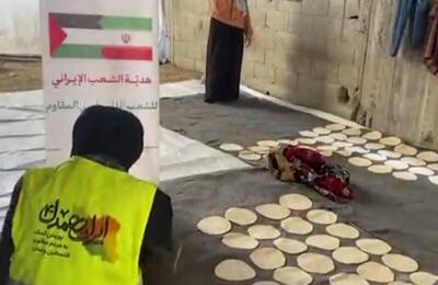 فیلم/ پخت و توزیع نان میان مردم مقاوم و جنگ‌زده شمال غزه