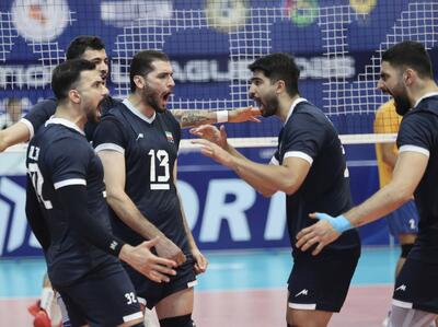 تیم قهرمان به ایران برگشت - پارس فوتبال