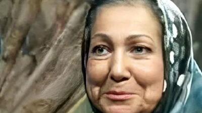 سفر به ایام قدیم /  «ناصر تقوایی، جمیله شیخی و هدیه تهرانی» در پشت صحنه فیلم کاغذ بی‌خط/ سال 80