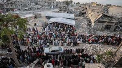 آوارگان فلسطینی نماز عید قربان را در چادر‌ها اقامه کردند + فیلم