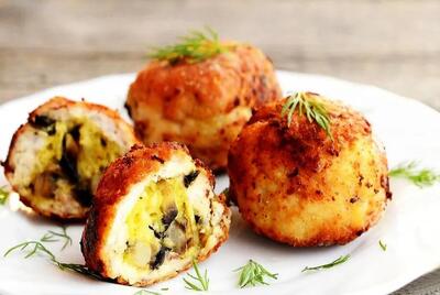 طرز تهیه کوکو سیب‌زمینی شکم‌ پر