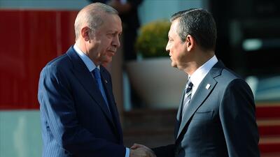 تماس تلفنی اردوغان با اوزگور اوزل برای ابراز همدردی با شهردار مانیسا