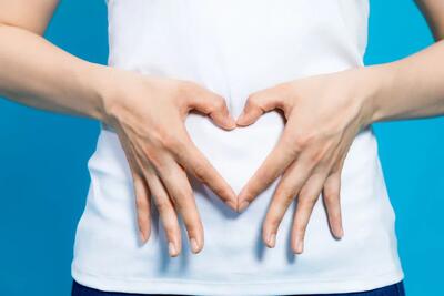 ۱۰ عادت مخرب سلامت روده که باید ترک کنید (توصیه متخصصان)