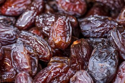 خرما؛ از هسته تا برگ، همگی مفید