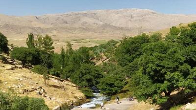 طبیعت زیبای چشمه سرداب رستم آباد + تصاویر