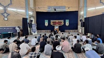 ۱۰۰ دانشجو با جایگاه و رسالت حوزه علمیه آشنا شدند