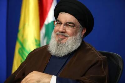 عکس سید حسن نصرالله در اوج جوانی در کنار مادرش که تا به حال ندیده اید+ عکس