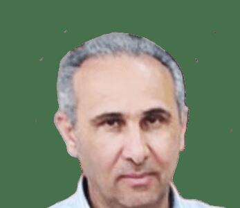 متنی بر حاشیه کتاب پاره‌ کردن دانش‌آموزان