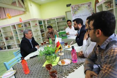 مرکز فرهنگی و هنری سیار روستایی تاکستان آغاز به کار کرد