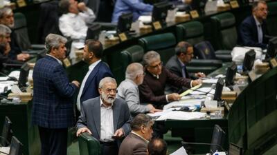 مجلس با اولویت بررسی طرح نظام قانون گذاری مخالفت کرد