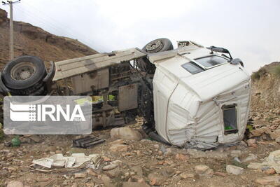 واژگونی تریلی بار گندم/ محور نهبندان به زاهدان بازگشایی شد