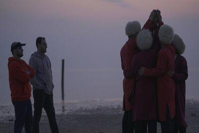 مستند «سرزمین ستاره‌ها» روی آنتن شبکه قرآن و معارف سیما رفت