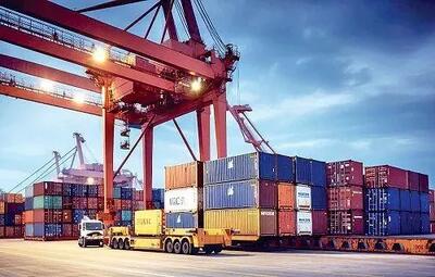 ابلاغ ممنوعیت ترخیص ۹۰ درصدی پارچه‌های وارداتی از گمرک