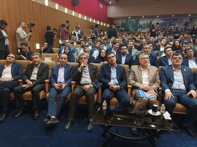 پخش زنده سخنرانی وزیر بهداشت در نمایشگاه ایران هلث