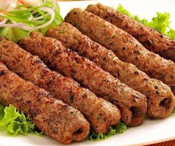 طرز تهیه کباب هندی مرغ: طعمی متفاوت و آبدار با سس سبزیجات مخصوص