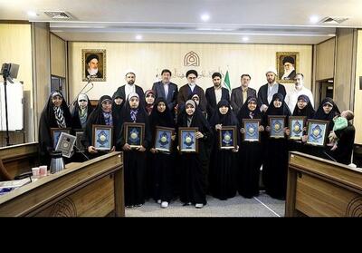 اختتامیه جشنواره قرآن و عترت دانشگاه علوم و معارف قرآن کریم - تسنیم