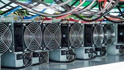 ۱۰ دستگاه ماینر در قم توقیف شد