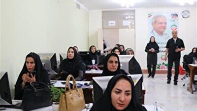 بازدید استاندار ایلام از مرکز ارتباطات مردمی سفر رئیس‌ جمهور به ایلام‌