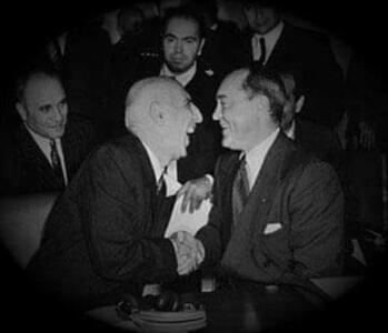 ‏لحظه تاریخی ملی شدن صنعت نفت ایران !(عکس)