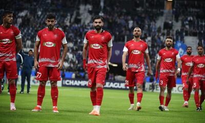لحظه تمدید قرارداد امید عالیشاه، کاپیتان پرافتخار پرسپولیسی ها - پارس فوتبال