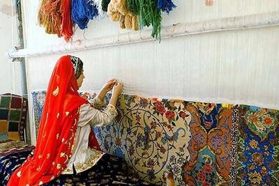نگاهی کوتاه بر حال و روز فرش ایرانی هم‌زمان با روز جهانی صنایع دستی | گسست تاروپود
