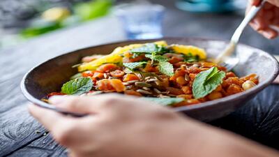 باورهایی رایج در مورد برخی غذا‌ها که واقعیت ندارد
