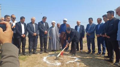 آئین کلنگ زنی استخر بخش خصوصی در رستمکلا برگزار شد
