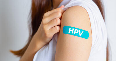 مینو محرز: انتقال HPV از استخر و سرویس بهداشتی عمومی واقعیت ندارد