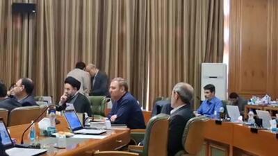 مهدی اقراریان : برخی در شهرداری آسانسوری رشد کرده اند