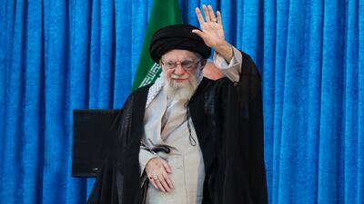 رهبر معظم انقلاب: کاهش احضار مسئولان دولتی به مجلس از مصادیق همکاری با دولت است
