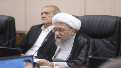 آیت الله لاریجانی: غنی‌سازی در کشور از خطوط قرمز مذاکرات است