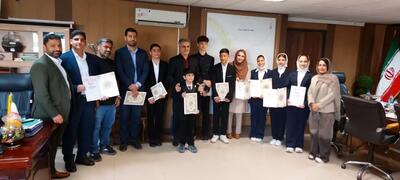نخبگان امروز، آینده درخشان کشور را رقم می‌زنند
