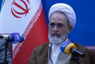 مدیر حوزه‌های علمیه: پیشرفت در کنار عدالت رسالت حوزه و دانشگاه است