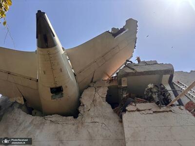 تصاویر پس از سقوط هواپیما در هند